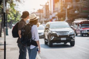 Indonesian phrases for transport Navigating Indonesian Transport: How to Talk to Gojek, Grab, and Taxi Drivers